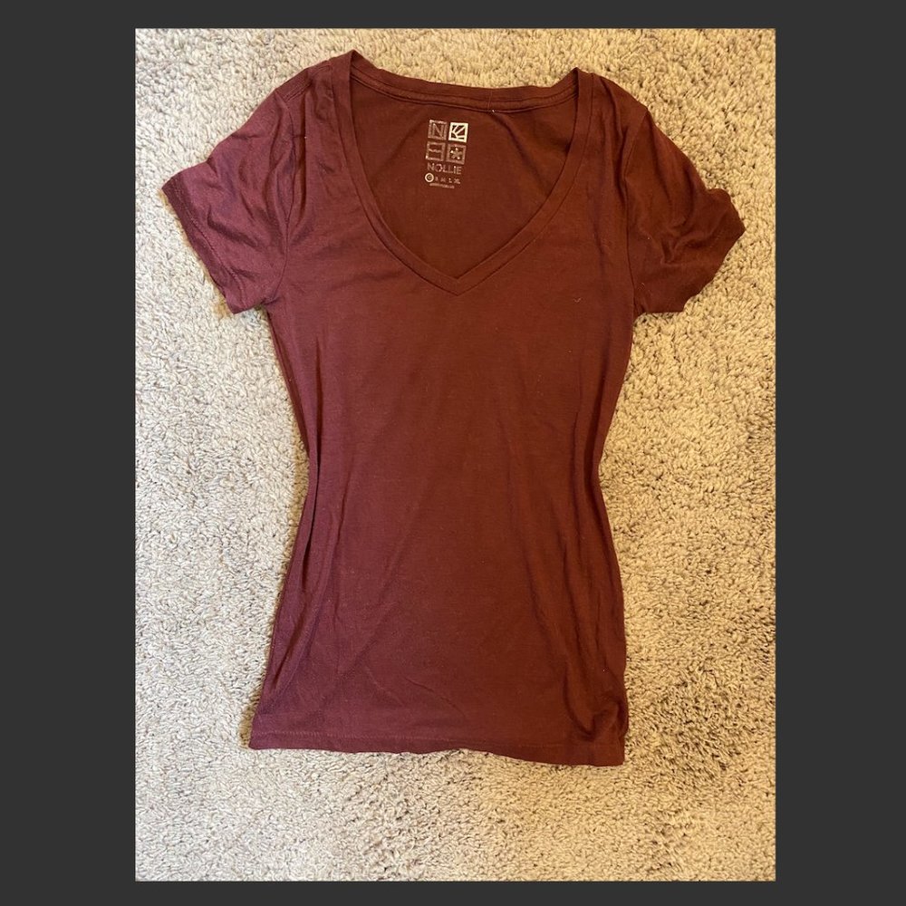 Nollie Tee Maroon in XS